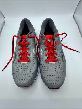 Saucony Gray Running Shoes with Red Laces